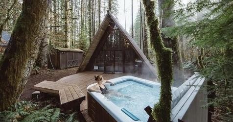 airbnb with jacuzzi near me