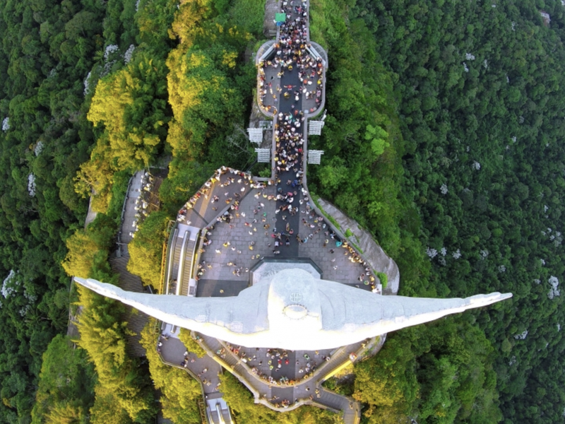 'Christ the Redeemer' statue in Rio de Janeiro, Brazil.