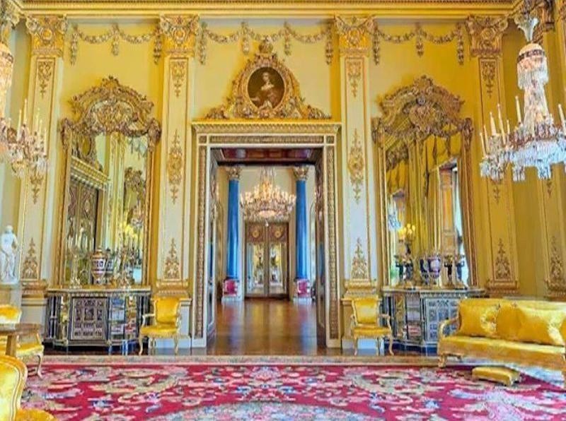 Behind The Scenes Inside Buckingham Palace Far Wide